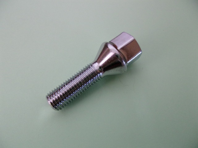 Болт колеса М12х1.50 h=33мм, ключ 17,конус (20шт)
